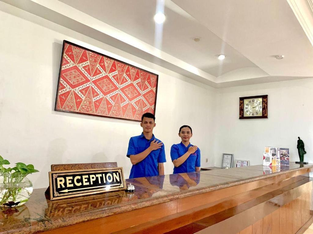 Pia Hotel Pangkalpinang Pangkalan Baru Luaran gambar